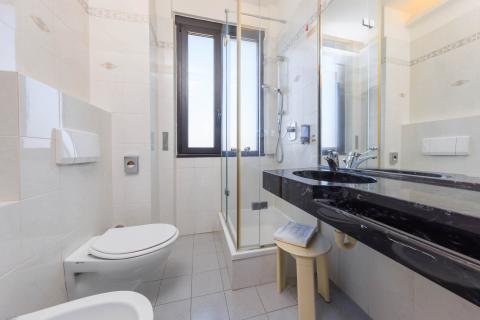 Bagno privato con doccia