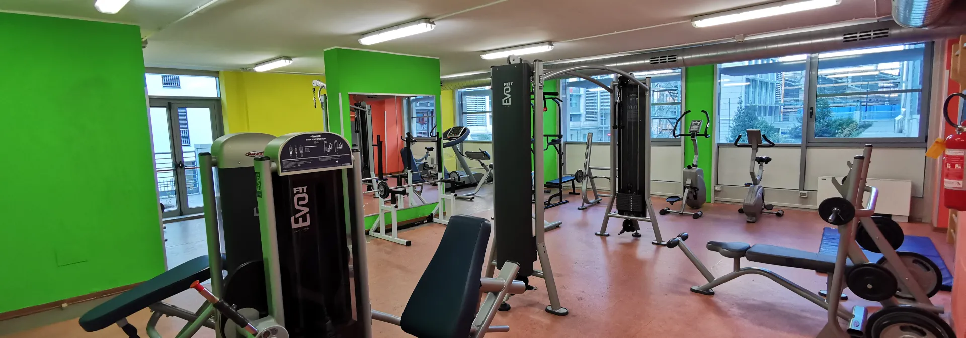 palestra della residenza borsellino con attrezzi